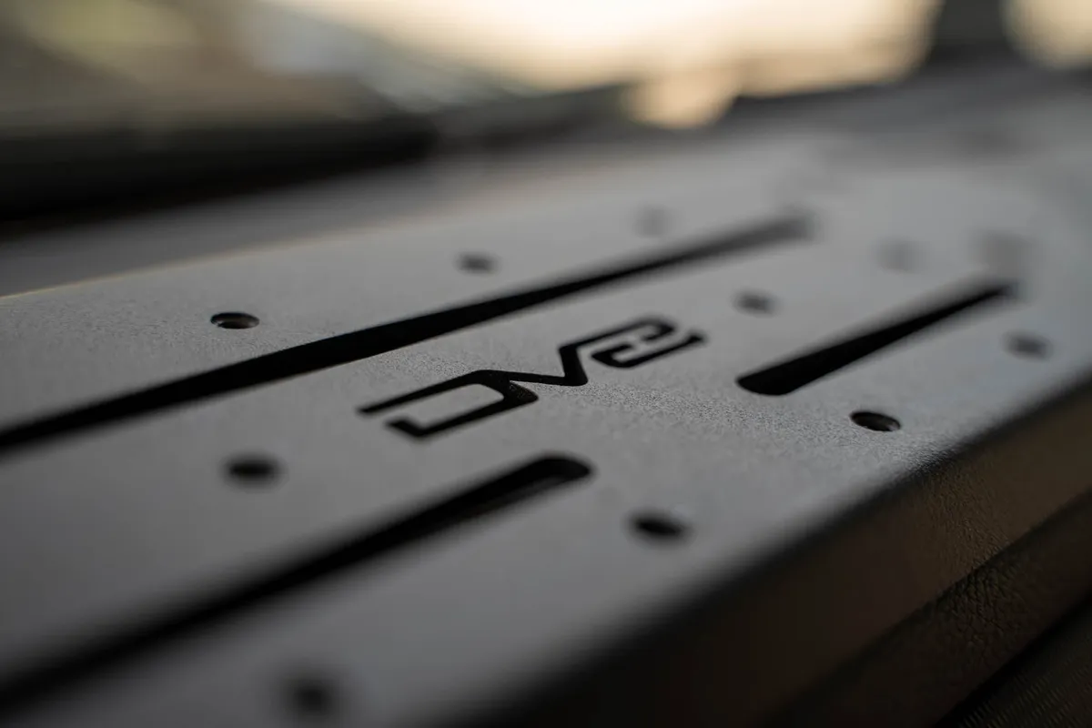 2018-2024 Jeep Wrangler JL, JLU , Gladiator JT V8 Offroad Device Dash Mount V2 product image