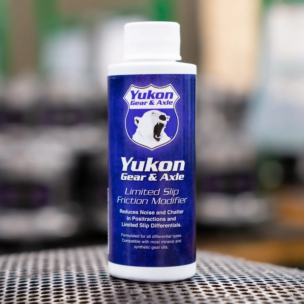 Friction Modifier Additive For Limited Slip/Posi - 4 Ounce Bottle Gear Positraction Additive 4OZ Yukon Gear product image