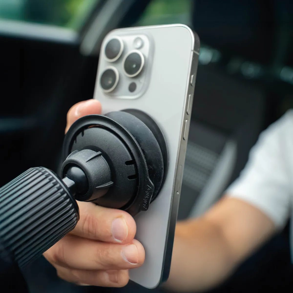 Magnet-VACUUM Handy Holder UNIVERSAL for Car Air Vent including Magnet-VACUUM Patch product image