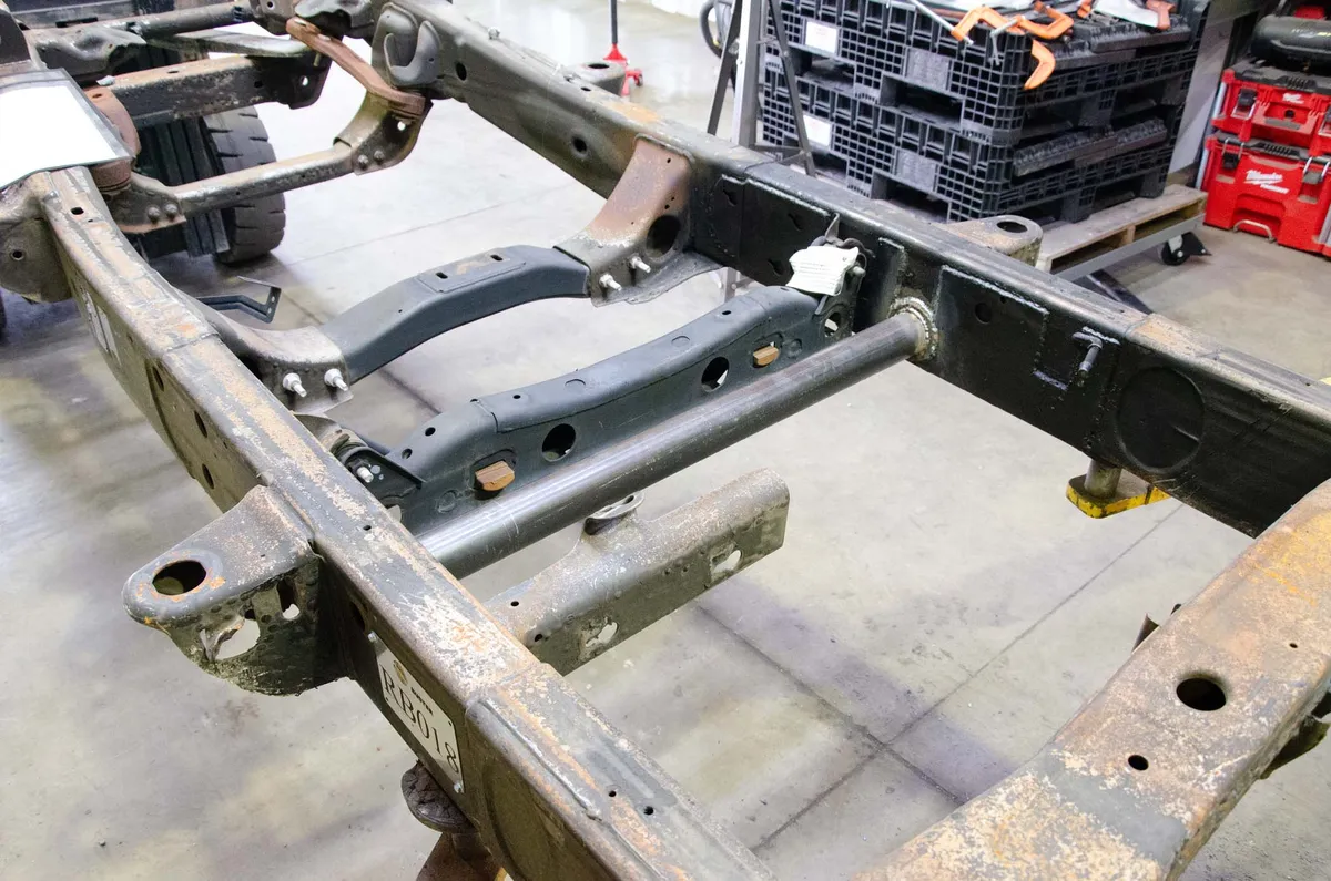 Rust Buster 2011-2018 Chevy Silverado 2500hd And 3500hd W/Srw Gmc Sierra 2500hd And 350hd W/Srw Fits All Cab And Bed Configurations Center Frame Crossmember Rb7841 product image