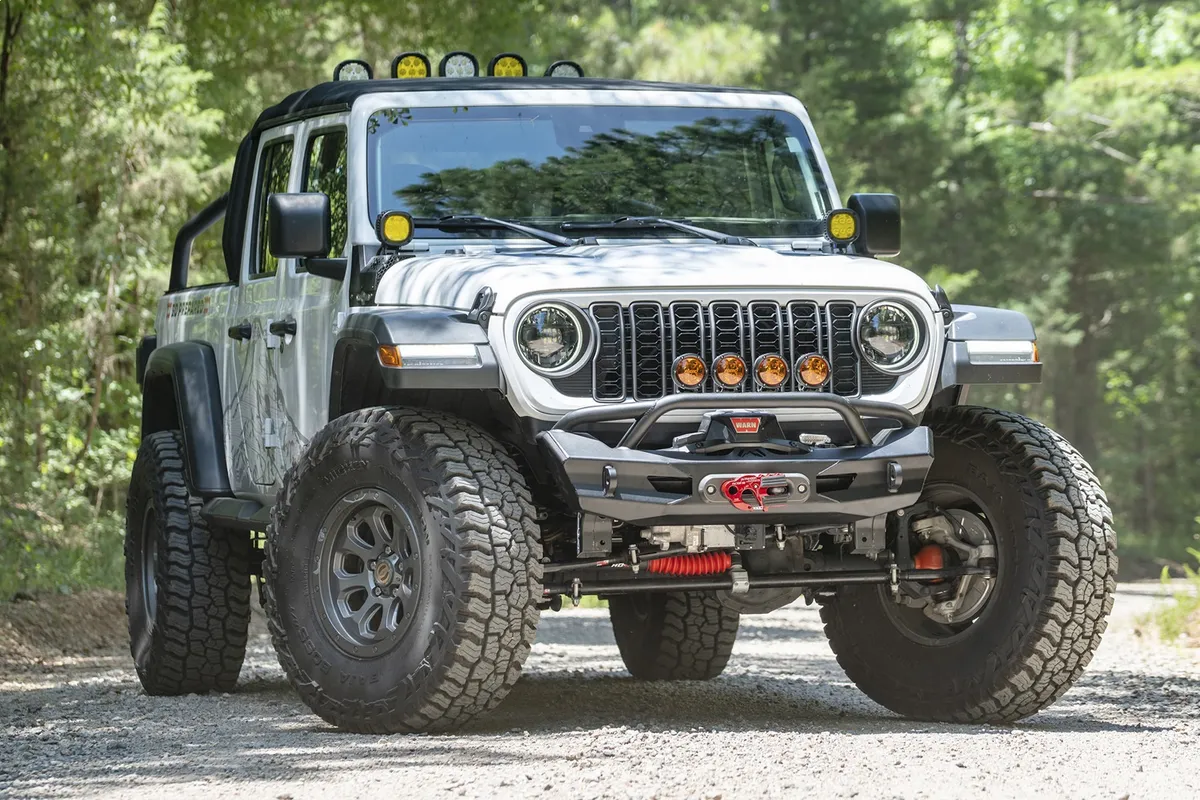 2018-2025 Jeep Wrangler JL/JT Premium Front Ghost Stubby Bumper w/ Pre-Runner Guard product image