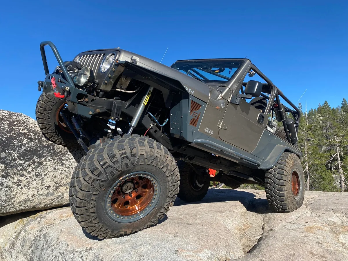 Diamond Series Comp Style Inner Fenders for Jeep TJ Wrangler product image