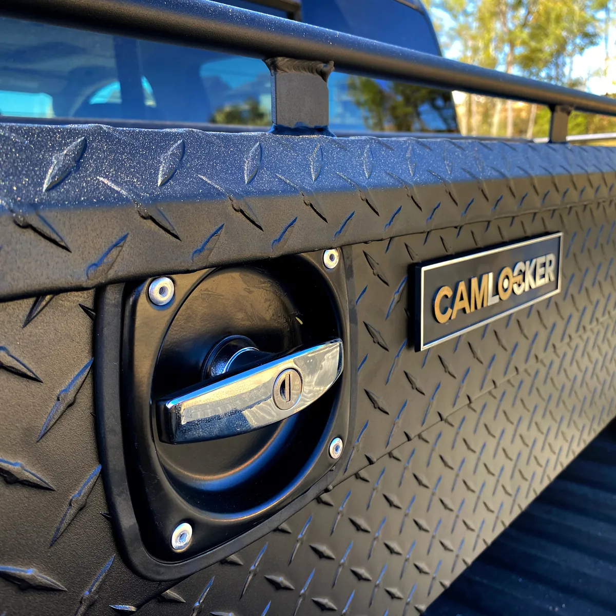 Cam 63in Crossover Low Profile Notched Matte Black product image