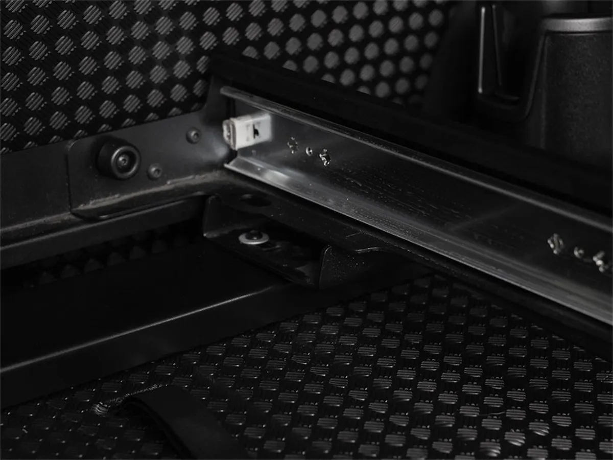 Land Rover New Defender 110 (L663) Cargo Slide product image