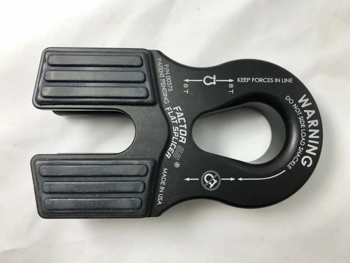 Factor 55 00375-04 Flat Splicer 3/8-1/2 Synthetic Rope Splice-On Shackle Mount -- Black product image