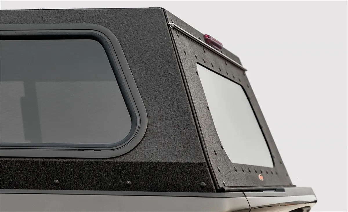 20c Gladiator 5ft Explore Aluminum Truck Topper product image