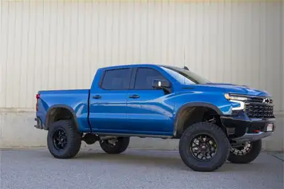 ReadyLift 25 Chevy Silverado 1500/Gmc Sierra 1500 6in Big Lift Kit With Rear Falcon 1.1 Monotube Shocks