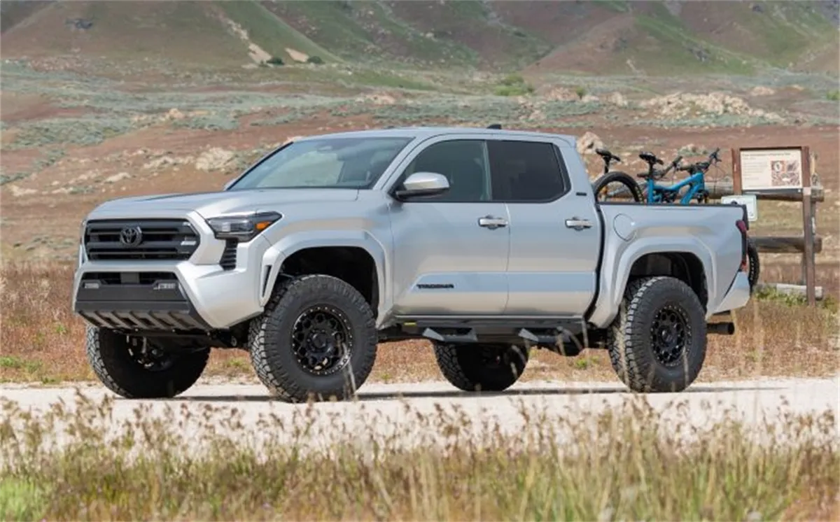 20242024 Toyota RWD 4WD 3in Sst Lift Kit W/Falcon 1.1 Rear Shocks product image