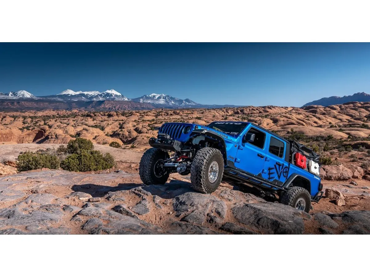 JT (Gas) 3-5 Inch Lift King 2.5 Inch Coilover Enforcer Pro Stage 4 Plus Jeep Gladiator product image