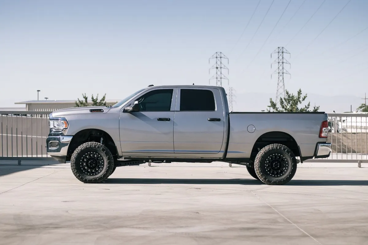 Cognito 3-Inch Performance Leveling Kit With Fox PS 2.0 IFP Shocks for 14-21 Dodge RAM 2500 4WD product image