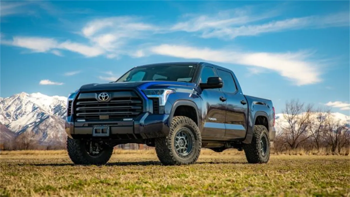 Ready Lift 2022-2024 Toyota Tundra 3.0 SST Lift Kit Front with 1.25 Rear with Upper Control Arms with CV Axle -69-52311 product image