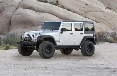 Fabtech Budget Lift System w/Shock; 3 in. Lift; w/Performance Shocks;