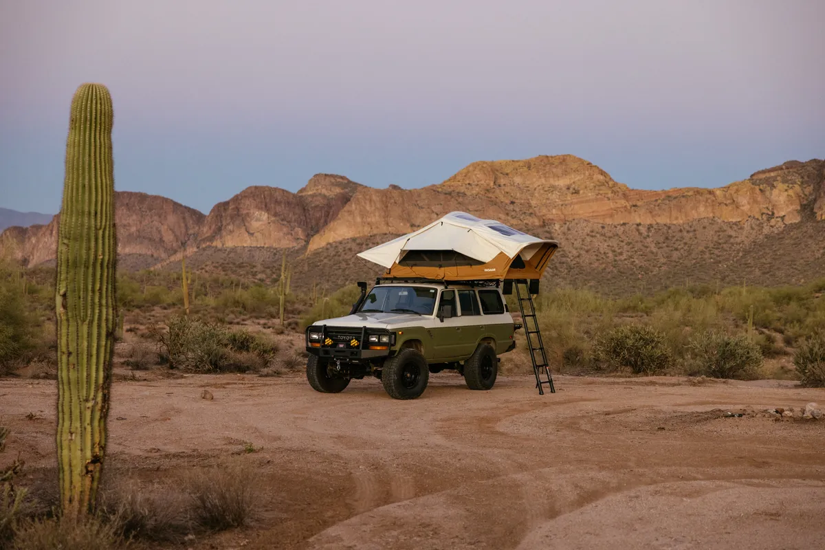 Vagabond 2.0 Xtra Large Rooftop Tent Black product image
