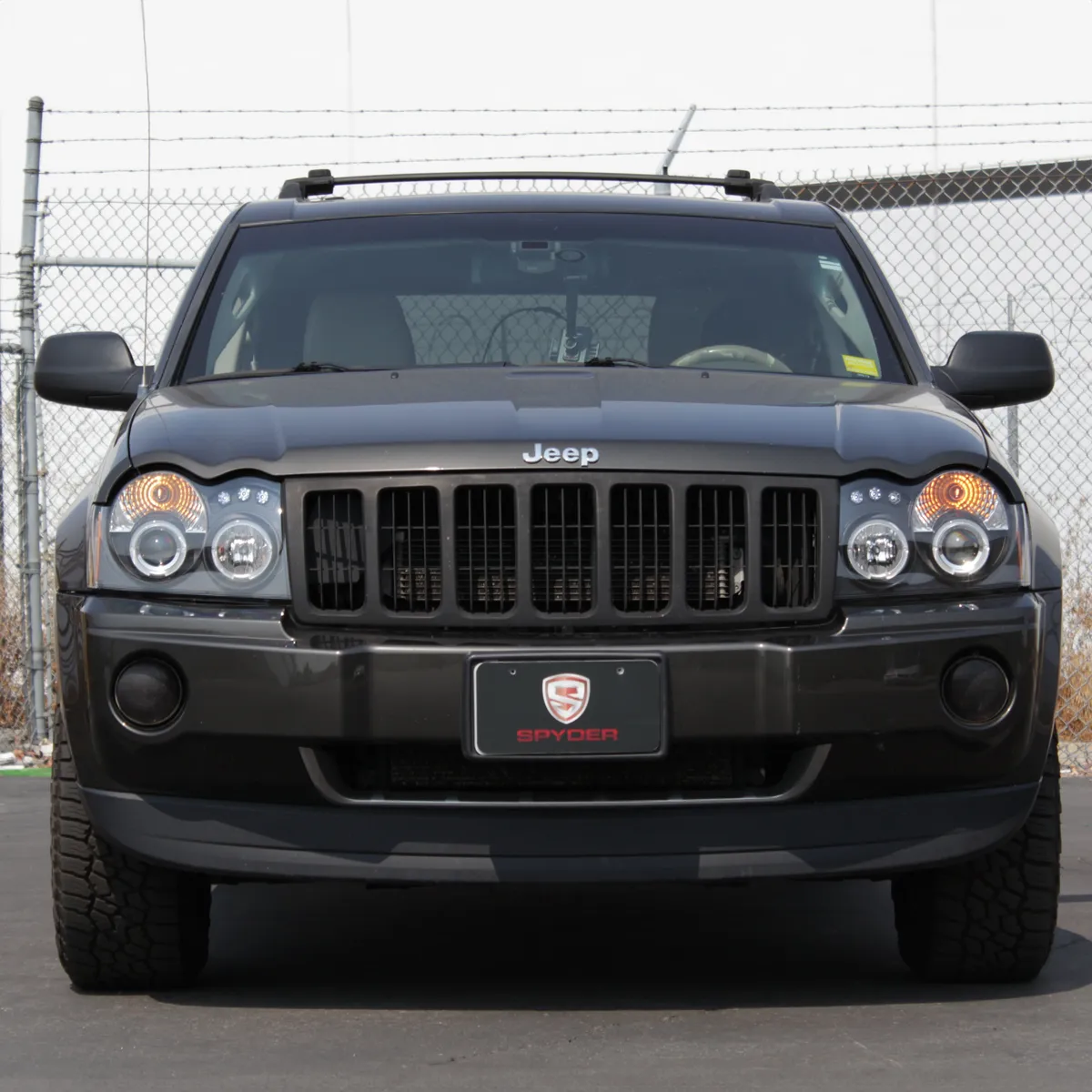 ( Spyder Signature ) Jeep Grand Cherokee 05-07 Projector Headlights - LED Halo - LED ( Replaceable LEDs ) - Black - High H1 (Included) - Low 9006 (Not Included) product image