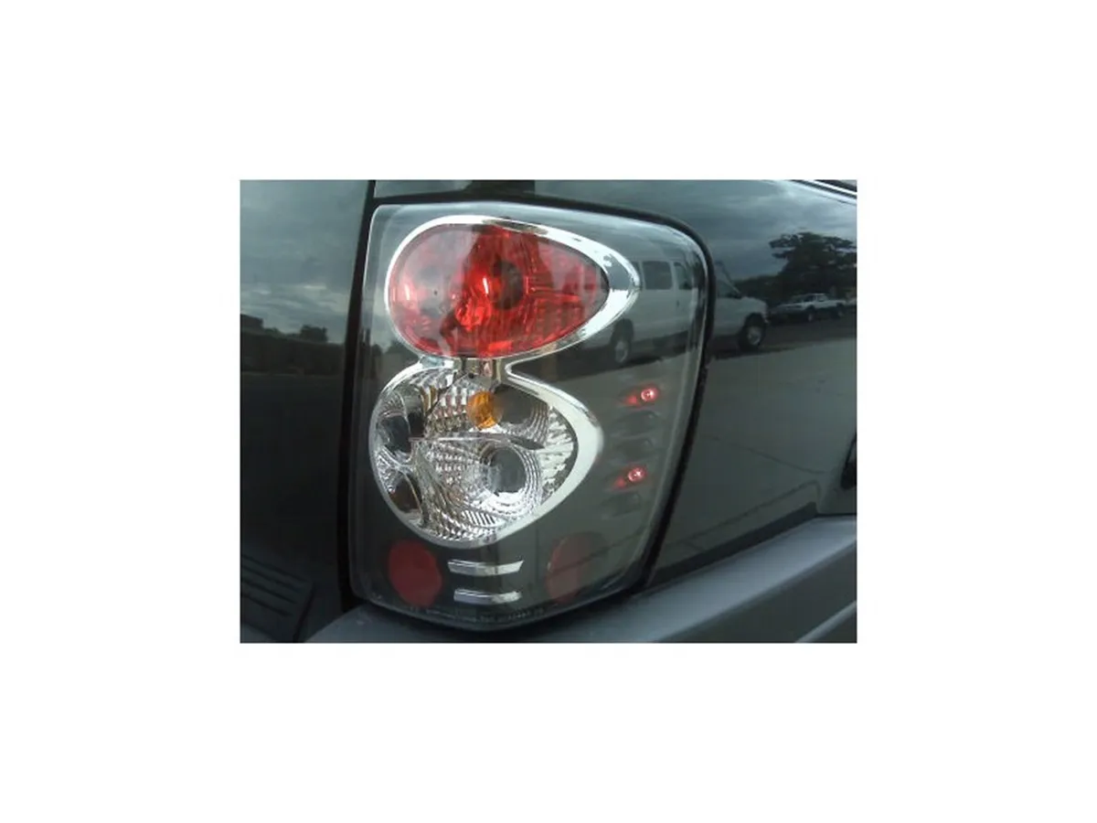 Jeep Grand Cherokee 99-04 Euro Style Tail Lights - Black product image