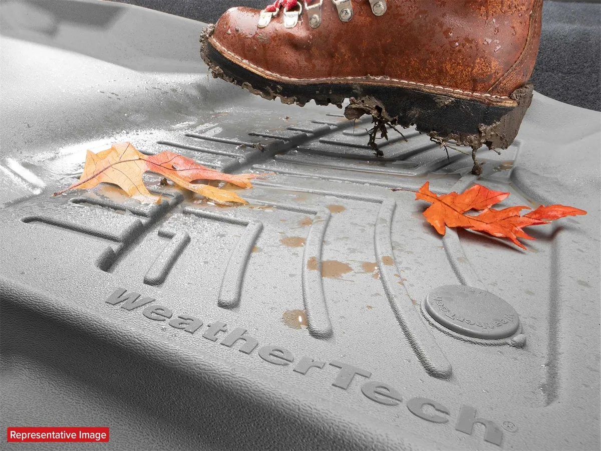 2017 + Ford F-250 F-350 F-450 F-550 Black Rear FloorLiner HP product image