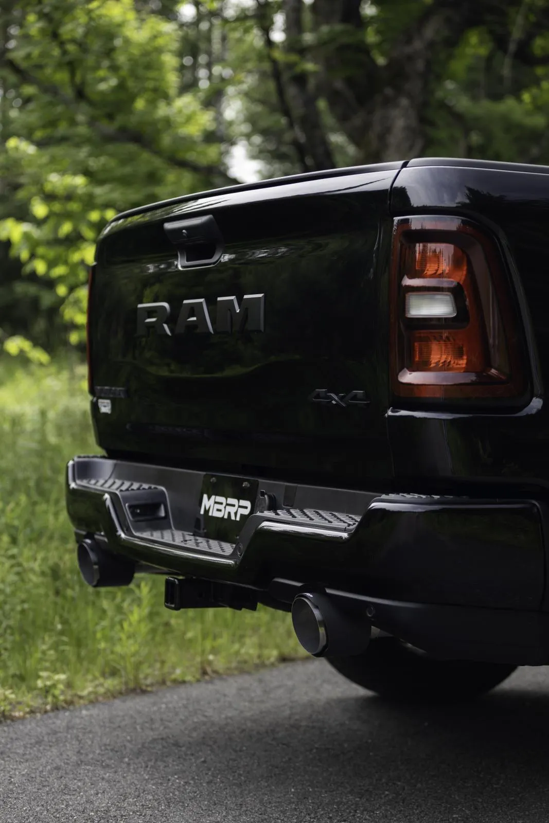 Carbon Fiber Exhaust Tip; 3 in. Inlet Diameter; 5 in. Outlet Diameter; Angle Cut; Dual Wall; Sold In Pairs; product image