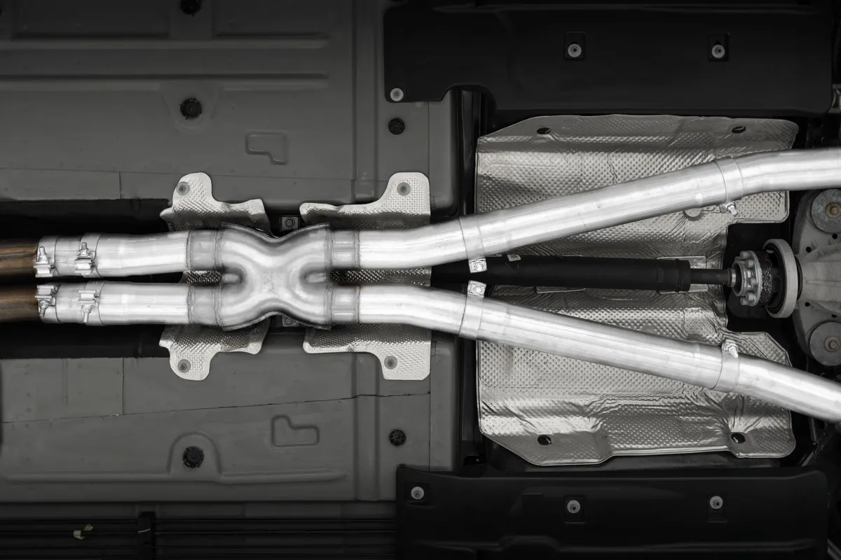 15-23 Dodge Challenger T304 Stainless Steel 3 Inch Dual Cat Back Quad Tips with Carbon Fiber Tips (Race Version) Exhaust System MBRP product image