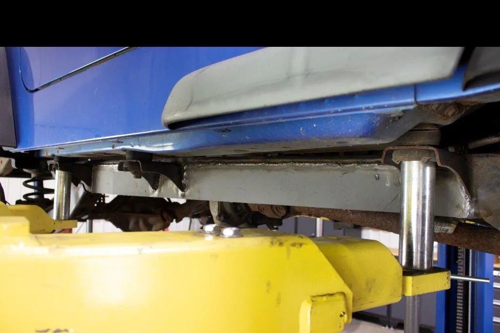 Rust Buster 1997-2006 Jeep Wrangler TJ & Wrangler Unlimited LJ Center Frame Section with Skid Plate Mount RB3062 product image