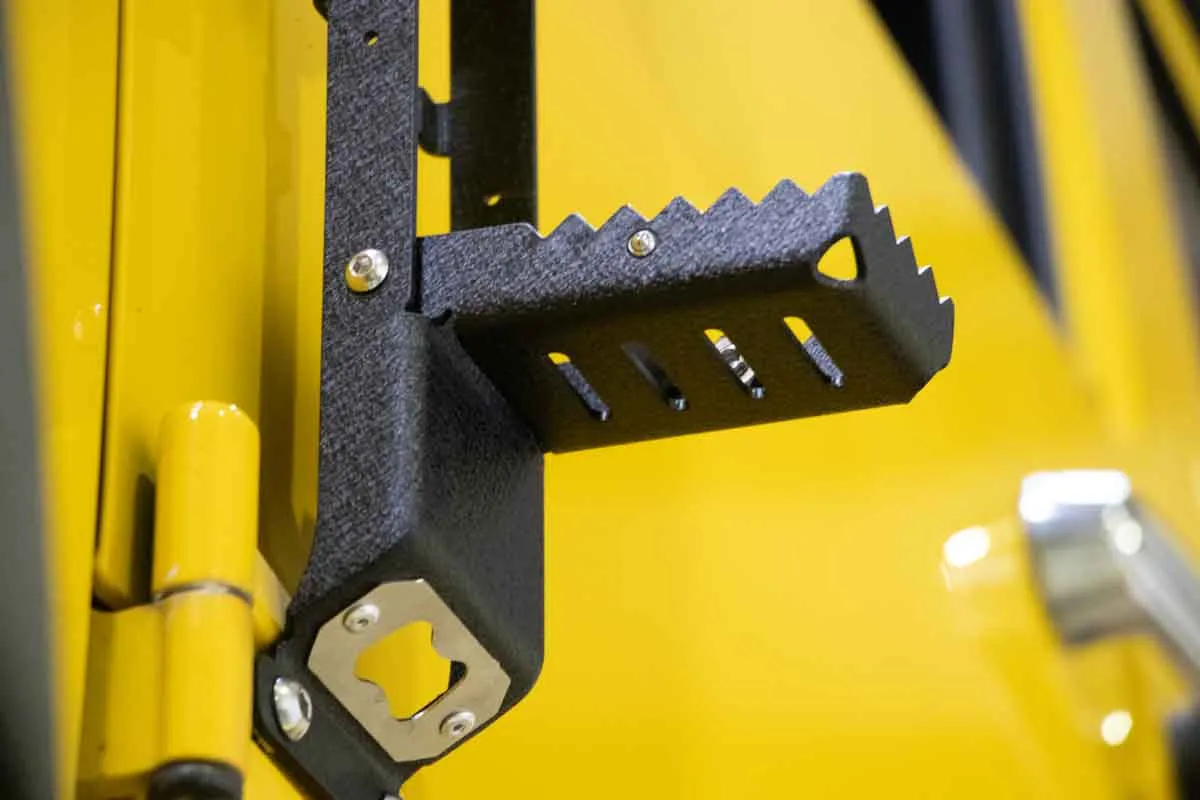 Fishbone Offroad Door Mounted Step for 2007 & Up Jeep Wrangler/Gladiator FB21237 product image