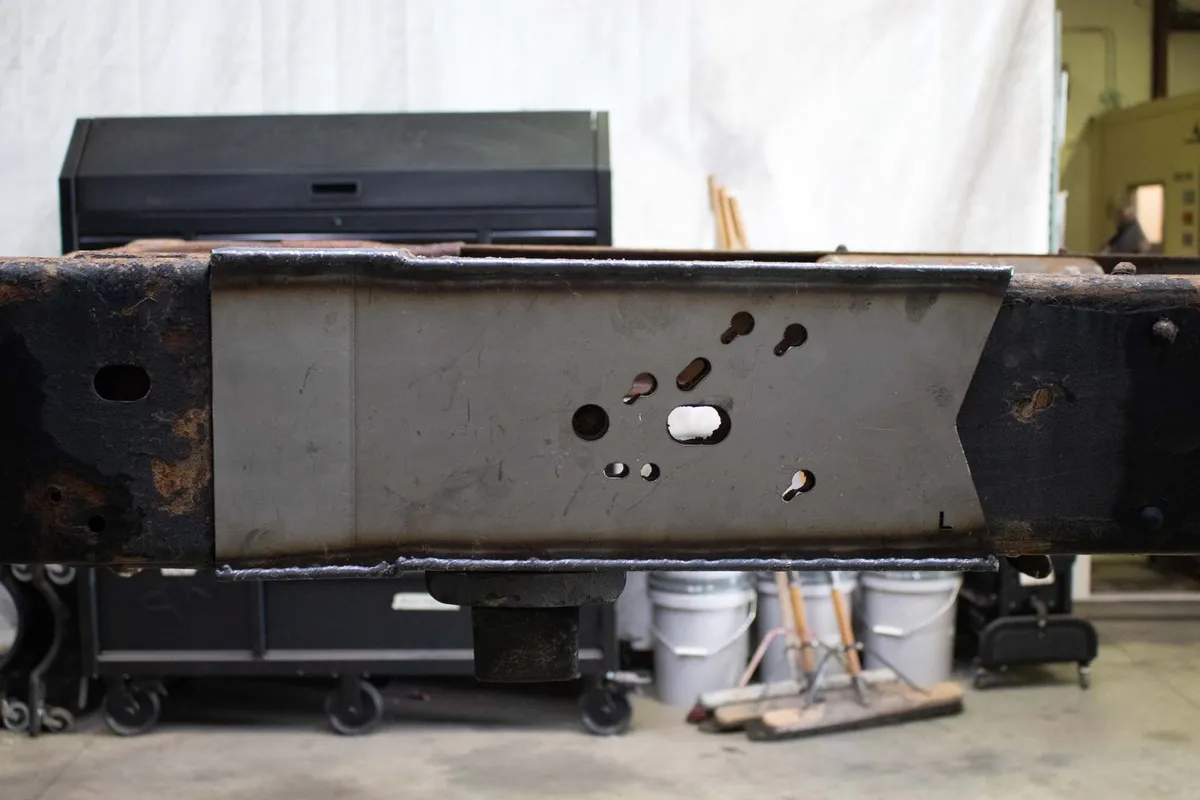 2001-2010 Chevy Silverado 2500hd Short Bed Gmc Sierra 2500hd Short Bed Over Axle Frame Section Right Side product image
