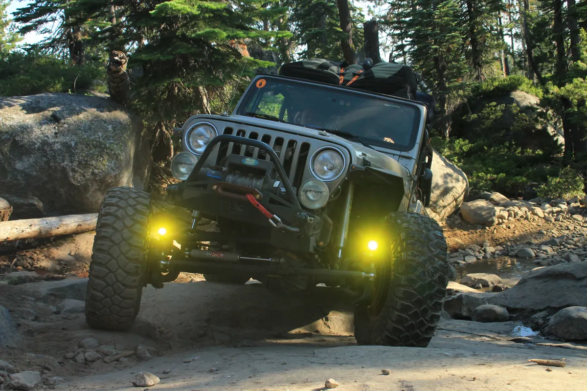 DynaTrac Prorock 60 Steerable Knuckle Pod Light Mounts product image