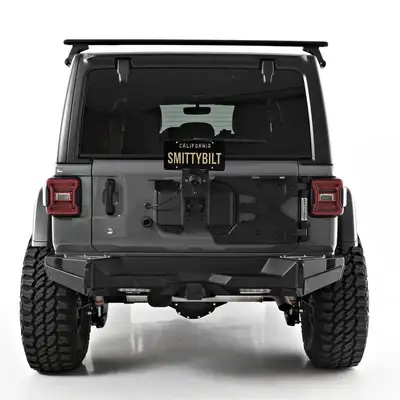 Smittybilt 18c Wrangler JL 2/4dr HD Pivot Tire Carrier; Black Powder Coat