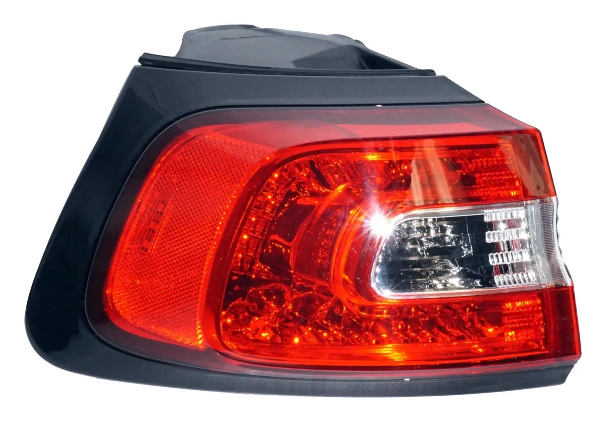 Crown Automotive Jeep Replacement 68102907AF Left Outer Tail Lamp for 2014-2018 Jeep KL Cherokee, Mounts to the Quarter Panel product image