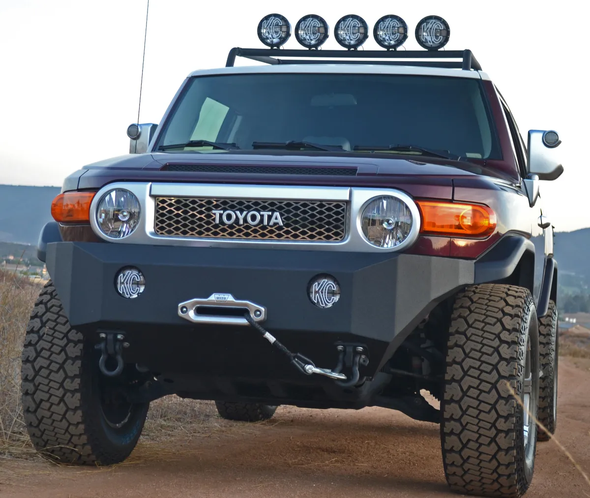 HiLine Front Winch Bumper; Enclosed; 3/16 in. Thick Steel Plate Construction; product image