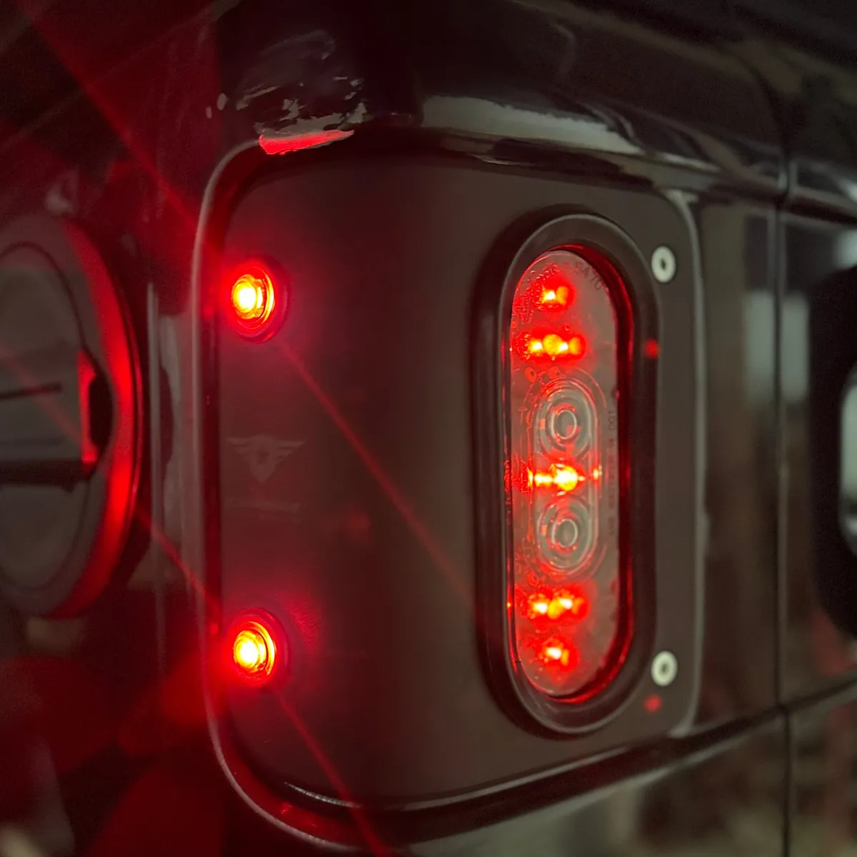 18c Wrangler Jl/Jlu Tail Gunner LED Tail Lights Black product image