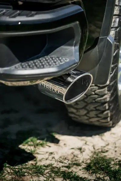 MBRP Exhaust Armor Lite Filter Back Exhaust System; 5 in.; Incl. Over-Axle Pipe/Tail-Pipe/Hardware/6 in. OD Tip; Touring Profile; Single Side; Aluminized Steel; Cutting Required;