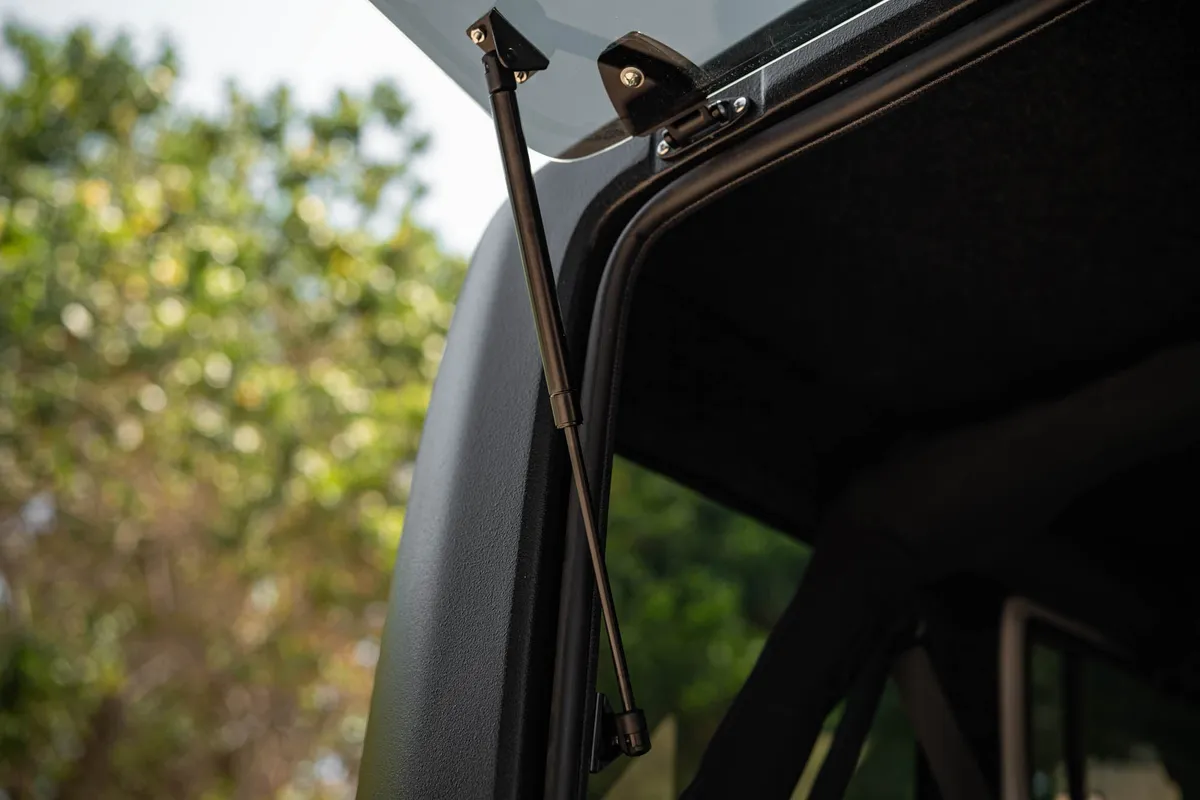 0718 Wrangler 4DR 2pc Hard Top(Square Back)(Factory Style)(No Deforst no Wiper) product image