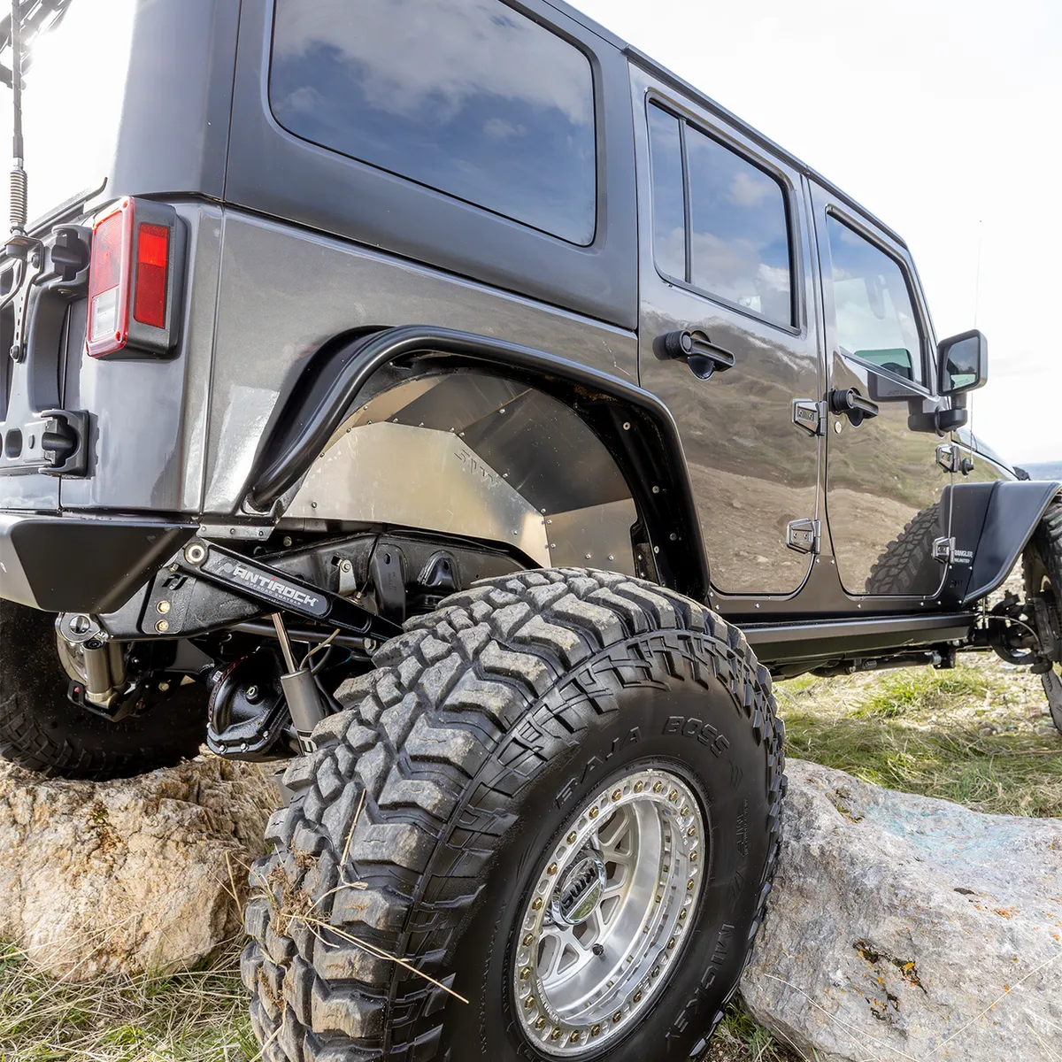 0718 Wrangler Rear Fender Inner Liner Raw product image