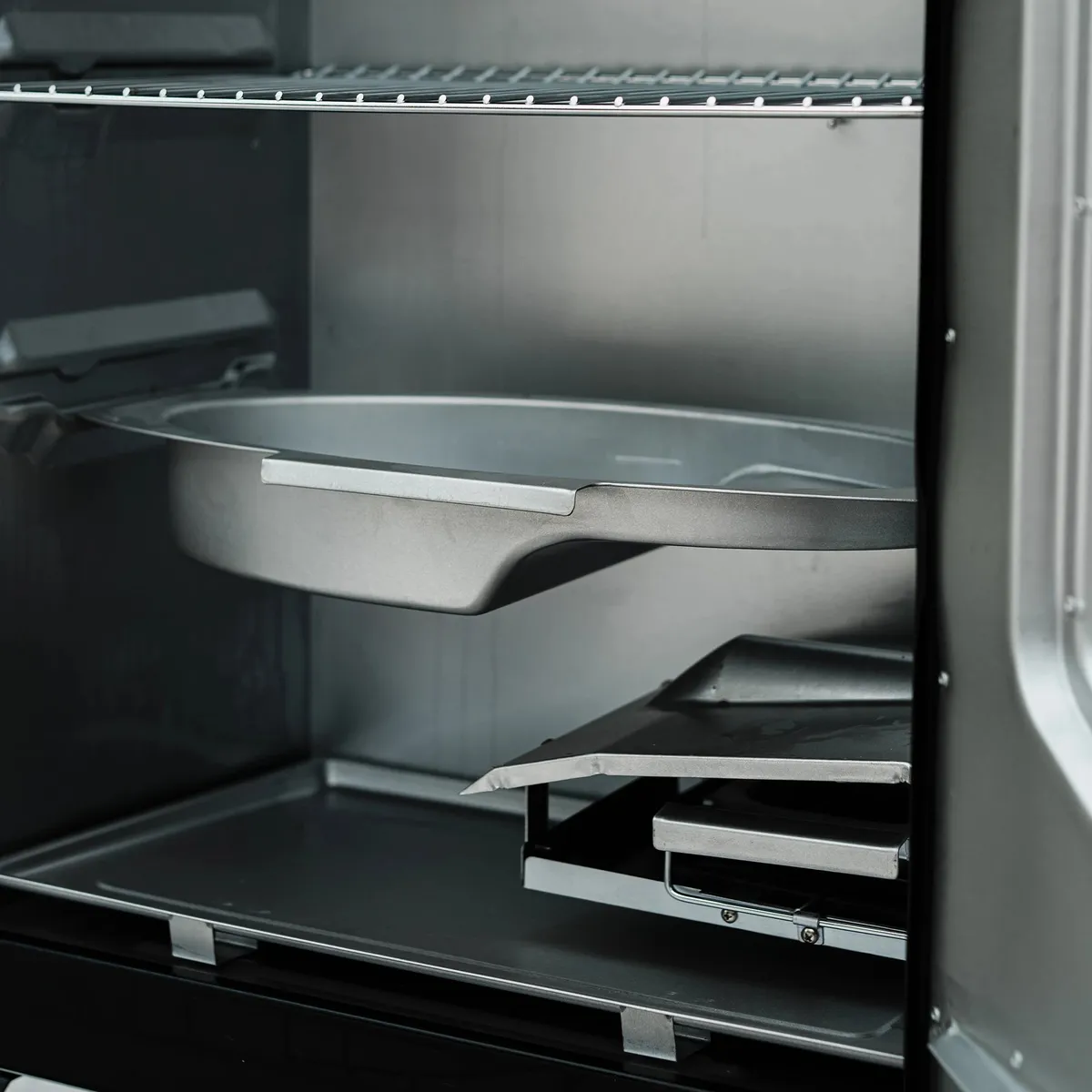 Masterbuilt 30in Digital Electric Smoker W/Wndow & Legs product image