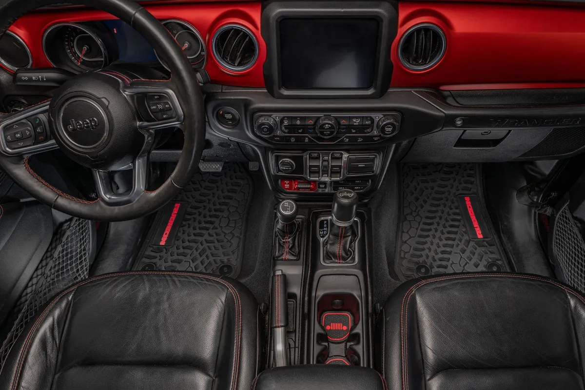 18-24 Jeep JL 2 Dr/Gladiator Front -Tire Tread/Scorched Earth Scene w/ Rubicon Insert - Black w/ Red Insert product image