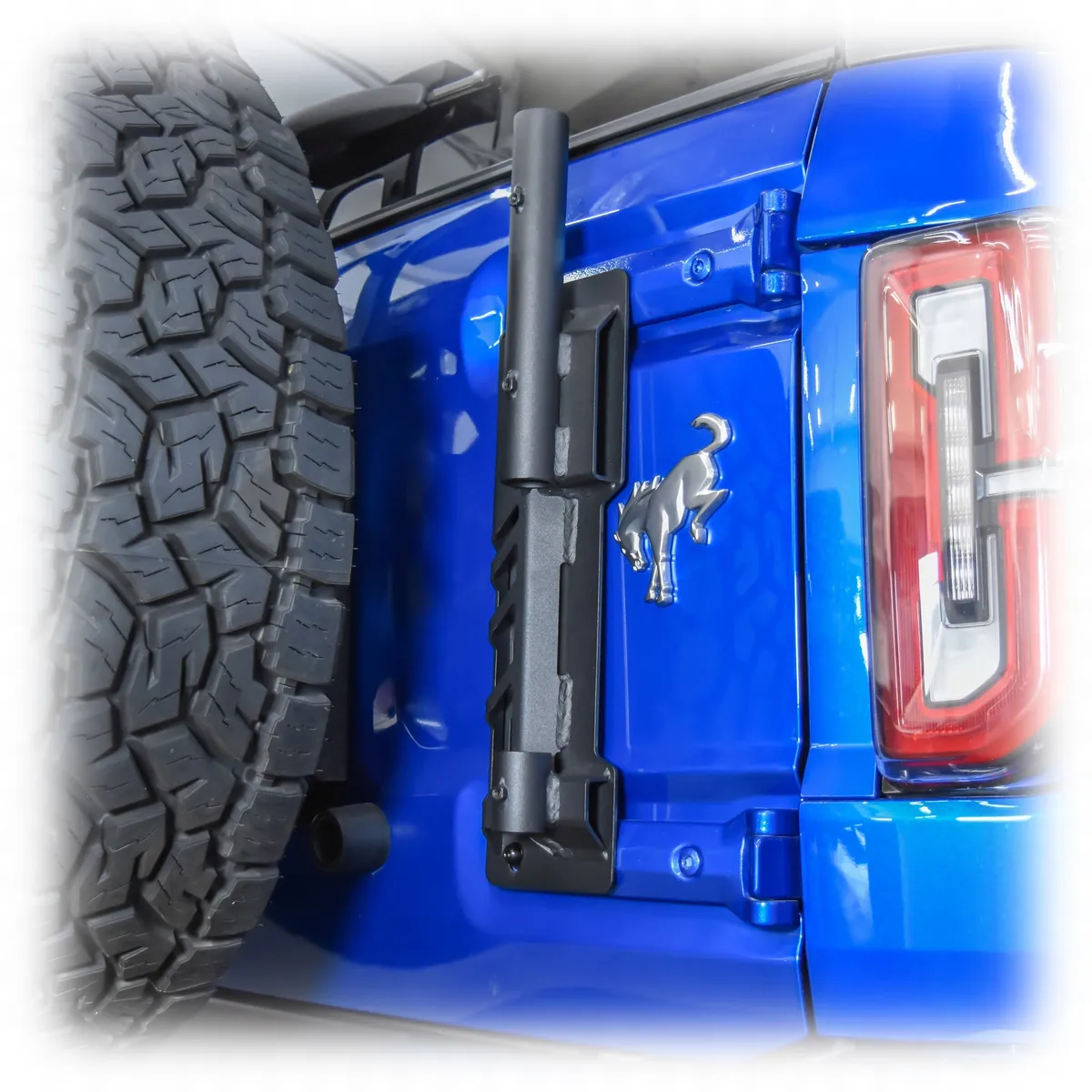 21c Bronco (Excludes Raptor) HD Tailgate Flag Mount product image
