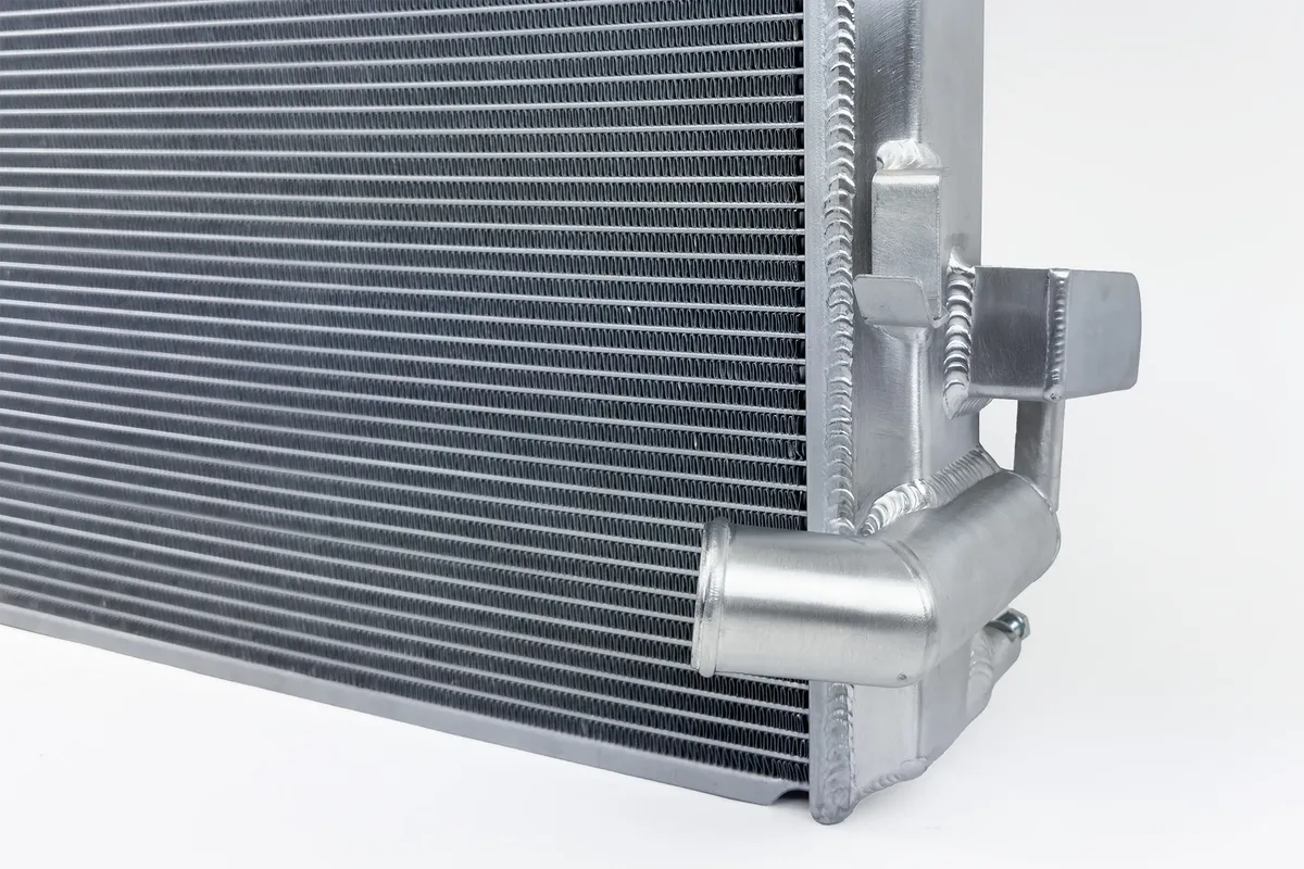 CSF Cooling - Racing & High Performance Division 7340 Jeep Wrangler (JL) & Gladiator (JT) Heavy-Duty All-Aluminum Radiator product image