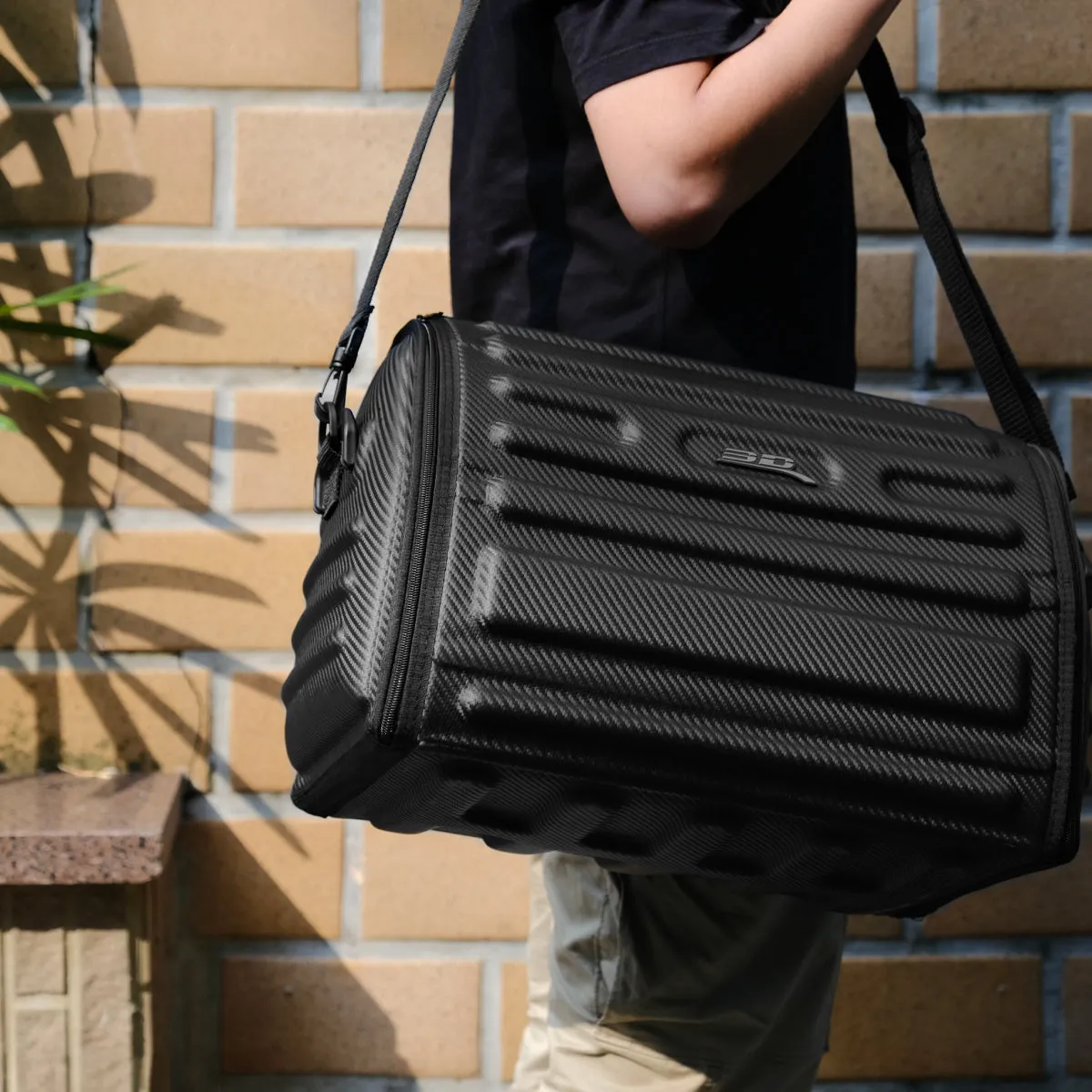 u ACE Handy Trunk Carbon Fiber (M) 18 X12 X12 (46x30x31 Cm) Black 9325-09 product image