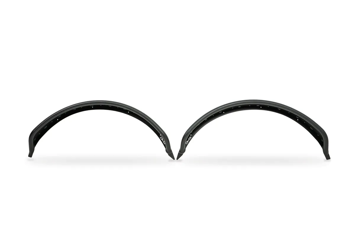 21c Bronco(Ex Raptor/Everglades)tube Fender Flares Black product image