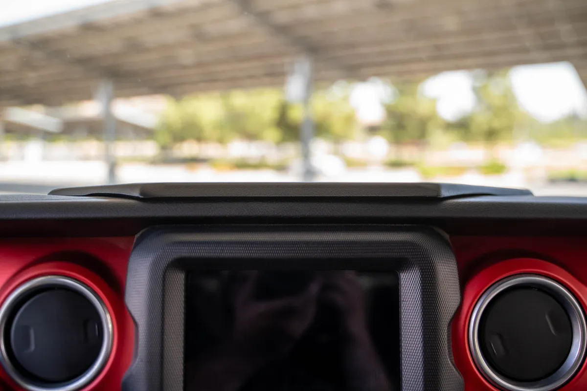 2018-2024 Jeep Wrangler JL, JLU , Gladiator JT V8 Offroad Device Dash Mount V2 product image