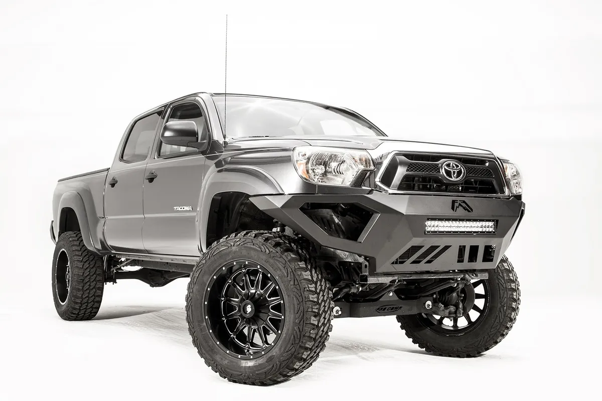 17-20 F450 F550 Fab Fours Vengeance Front Bumper w Pre-Runner Guard product image