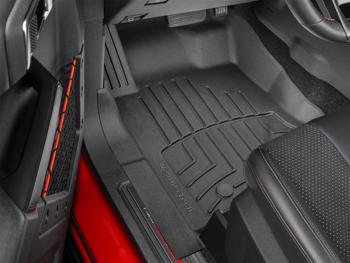 FloorLiner™ HP; Black; Front; product image