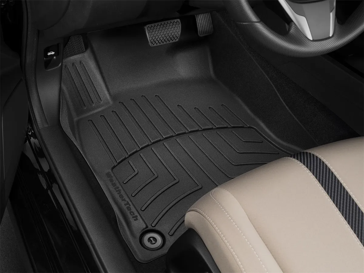 Front FloorLiner HP Honda Civic 2017+ Black product image