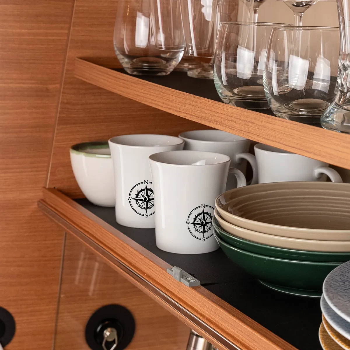 Magnetic porcelain cups TRAVEL LUST product image