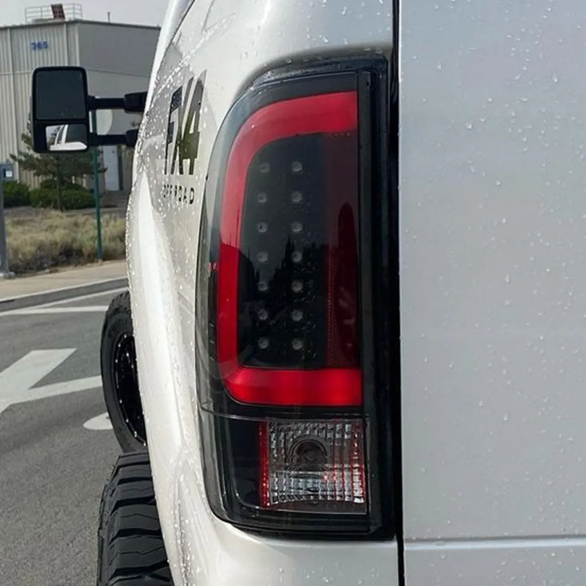 Ford Superduty F250HD350450550 99-07 and F150 97-03 Straight aka inchStyleinch Side OLED Tail Lights with Scanning OL product image