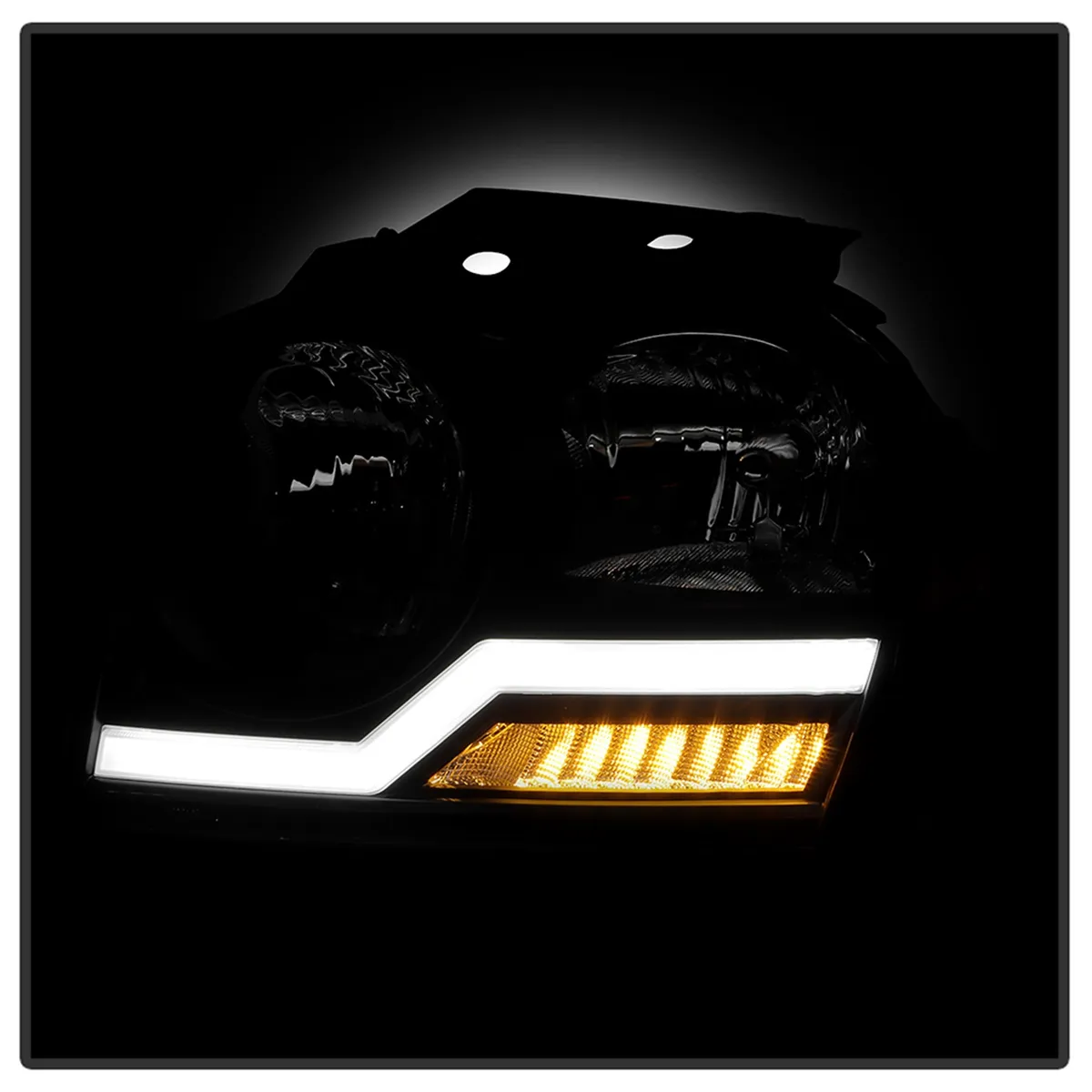 0507 Grand Cherokee Headlights With LED Light Bar Black product image