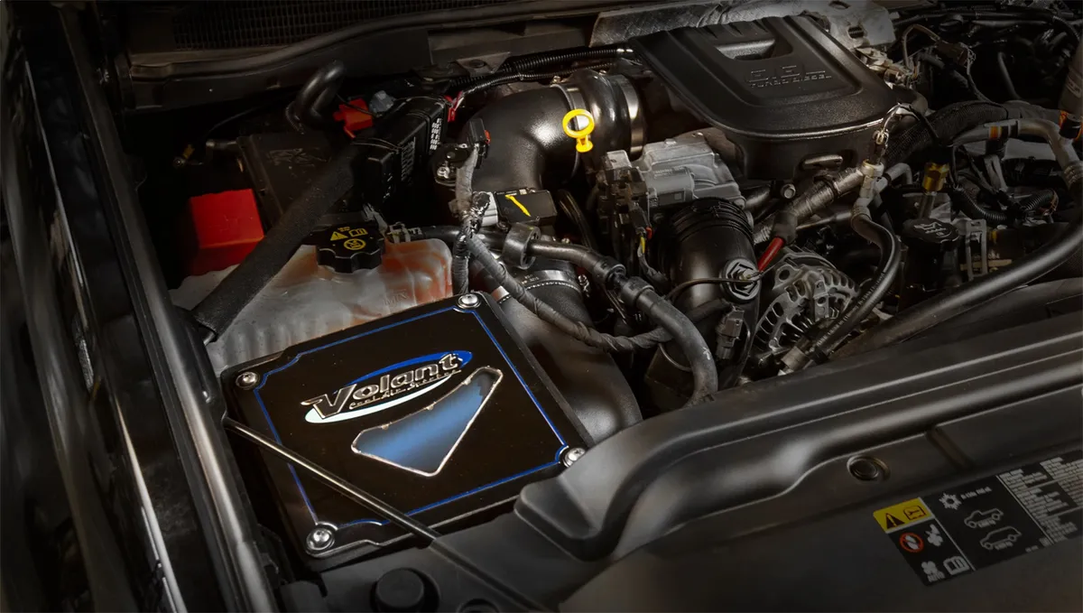 Closed Box Air Intake (15566) 2013-2016 Silverado/Sierra 2500/3500HD 6.6L V8 (Duramax LML) product image