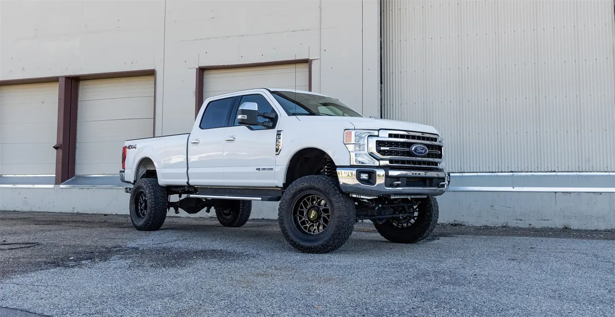17c Ford F250/F350 Diesel 4WD 8.5in Lift Kit With Falcon Shocks W/6.7l Power Stroke product image
