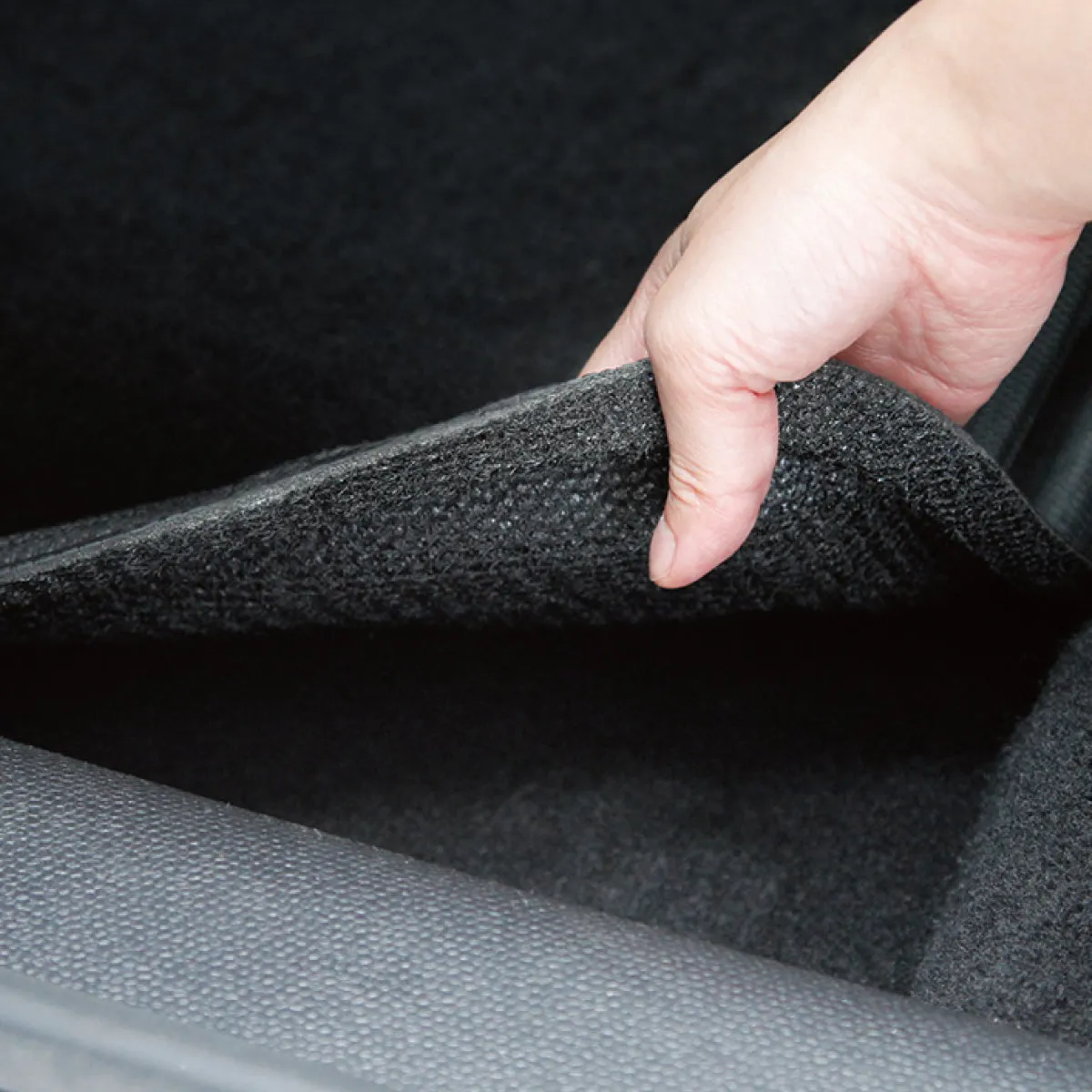 U ACE 3D Universal Trim-To-Fit Floor Mat 777-2 4pcs Kagu Black Size M 2099AM-09-FR5 product image