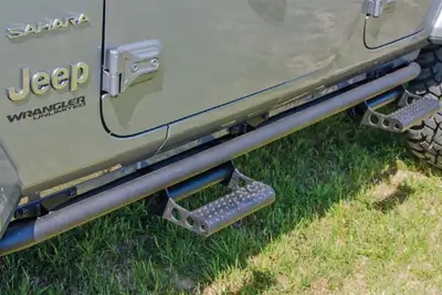 N-Fab 18c Wrangler JL 4 Door SUV Gas Srw 1.75 Rkr Step System Cab Length Textured Black